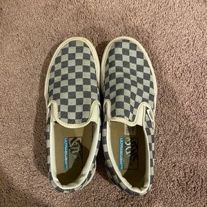 platform checkered vans